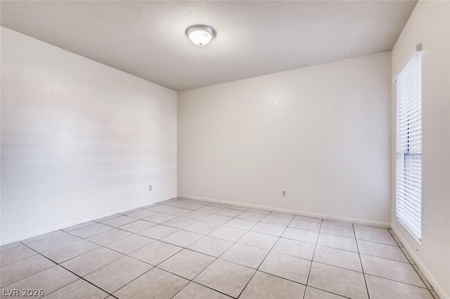 Photo - 3771 Shirebrook Dr Unit 89