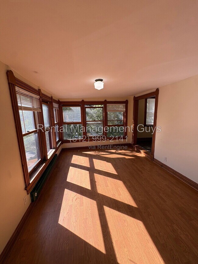Photo - 2647 Girard Ave S Unit 2