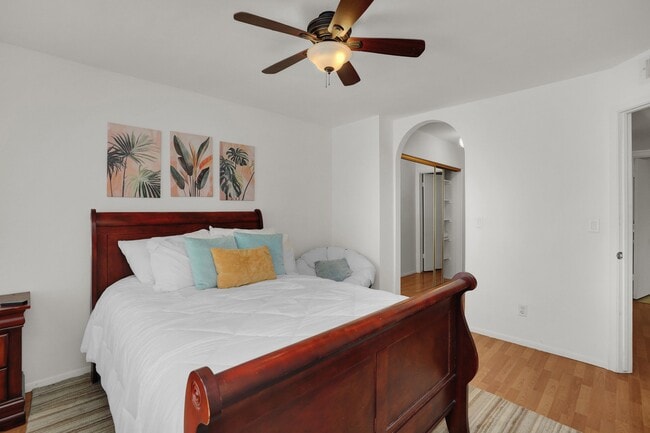 Photo - 839 S Westwood Unit 277