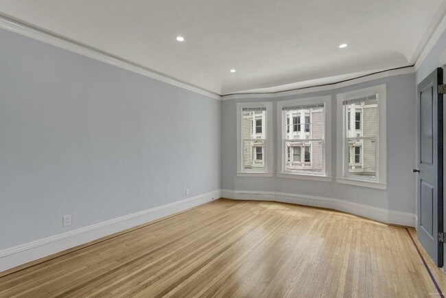 Building Photo - 312 Fillmore St Unit 3