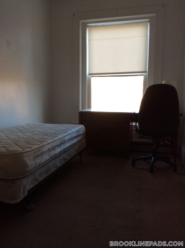 Photo - 1077 Beacon St Unit 6