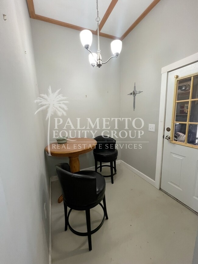 5258 Ferguson Rd