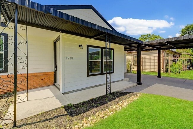 Photo - 4218 Friar Point Rd