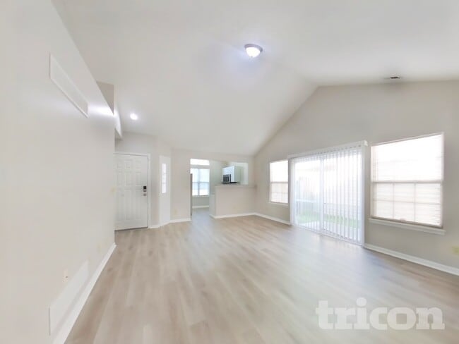 Photo - 4914 Marigold Ln