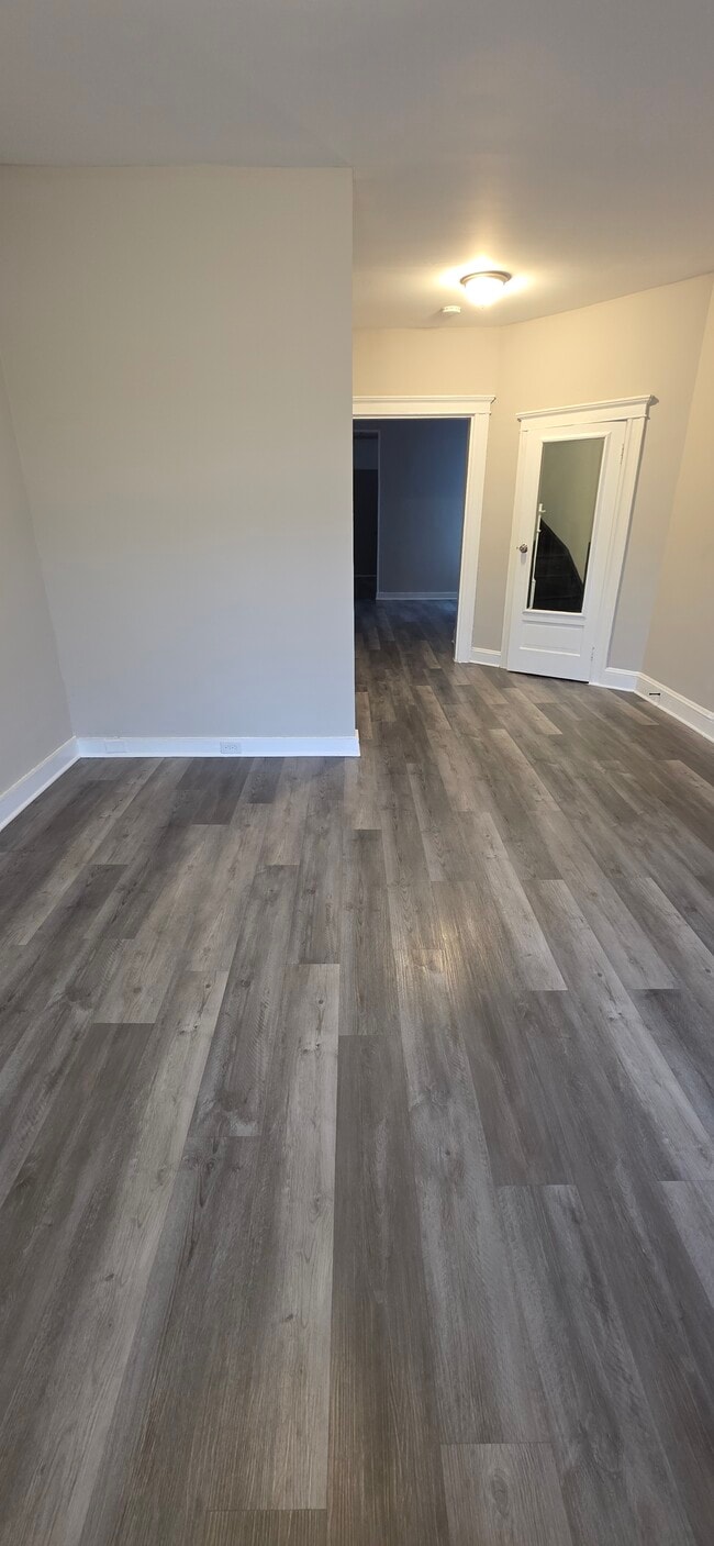 Photo - 2917 Winchester St