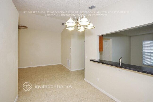 1537 Sunset View Cir