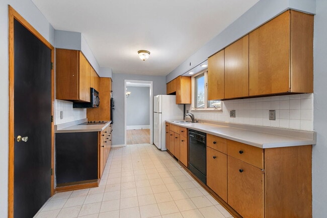 Photo - 126 Park Ave