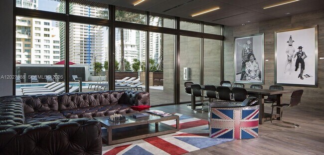 Photo - 1080 Brickell Ave Unidad 3204