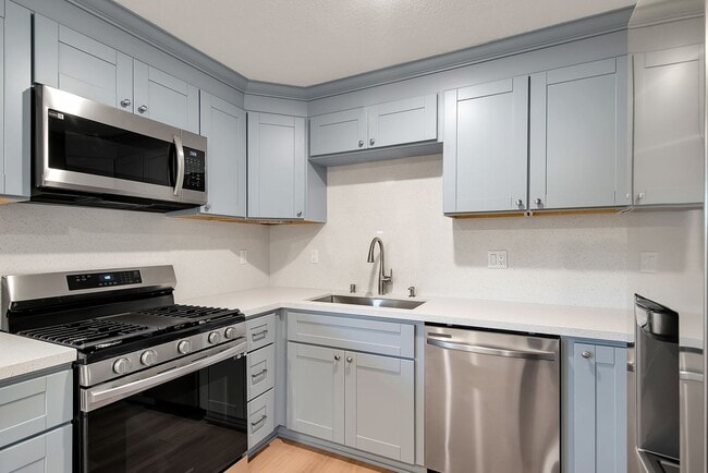 Building Photo - Malaga-GJA Unit A