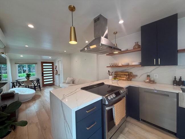 Photo - 11916 Culver Dr