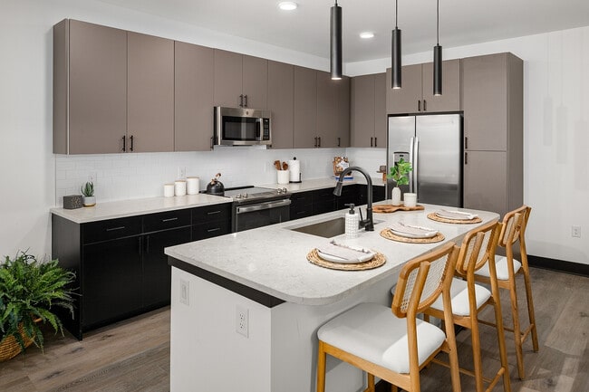 Abberly Riverwalk Apartment Homes