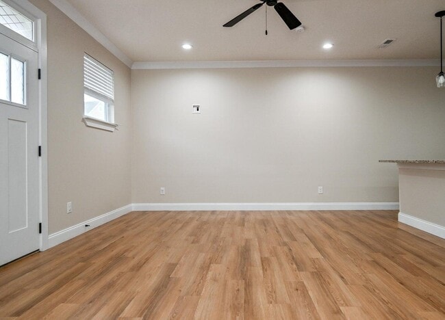 Photo - 1743 Arbor Hls Dr SE