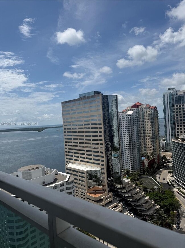 Photo - 950 Brickell Bay Dr