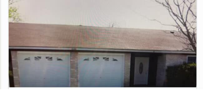 Photo - 2102 Hinkle Ave