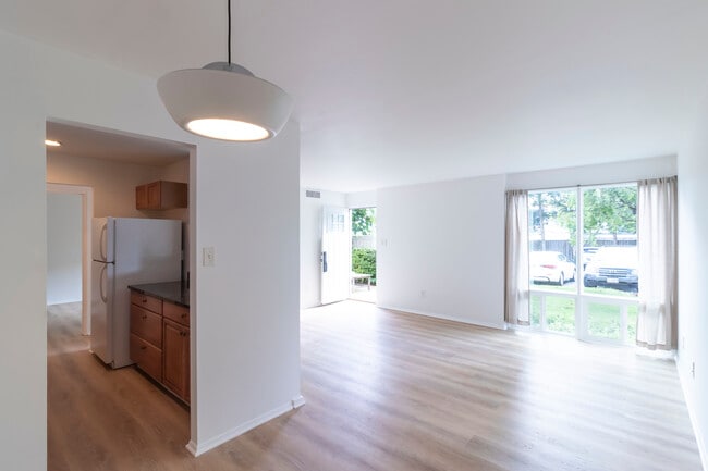 Photo - 104 Birch St Unit A3