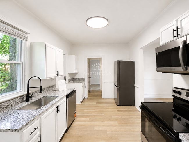 Photo - 688 Sherman | Inviting Home With A Clean Modern Interior