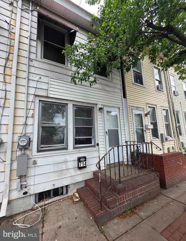 Photo - 714 Roebling Ave
