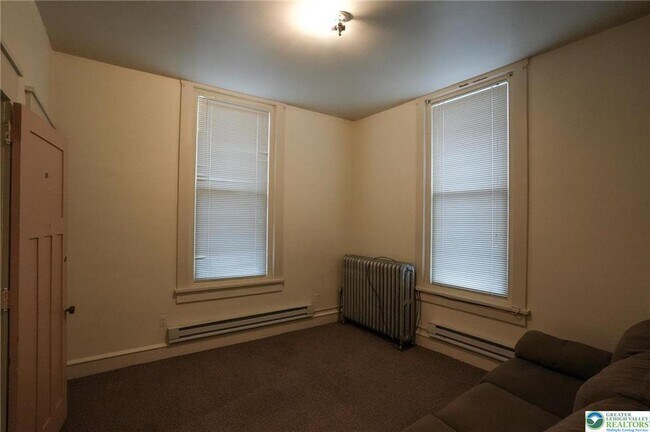 Photo - 242 Delaware Ave Unidad 3B