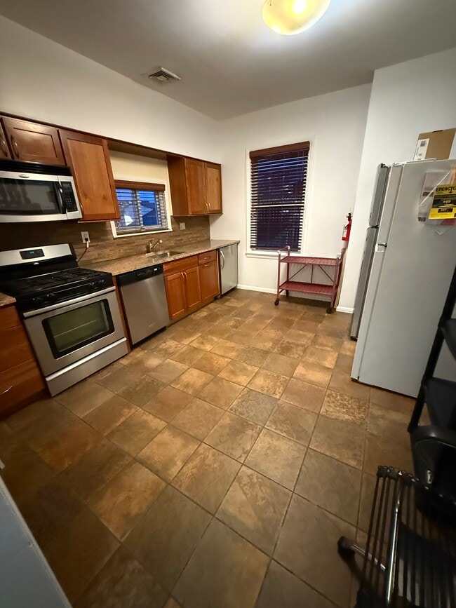 Photo - 19 N Bridge Ave