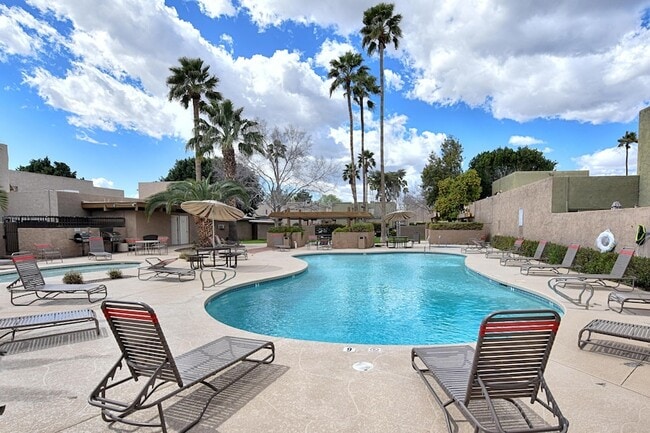 Building Photo - 8574 E Indian School Rd