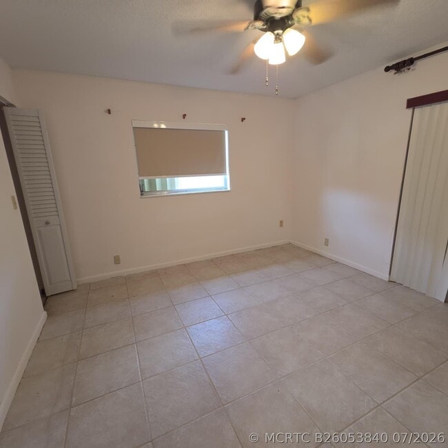 1641 NW 49th St