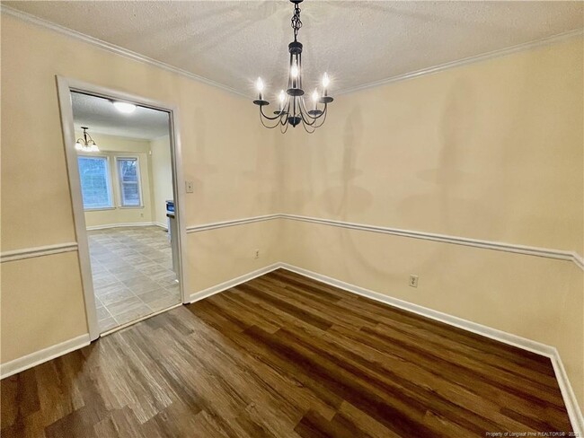 Photo - 2109 Hollyridge Pl