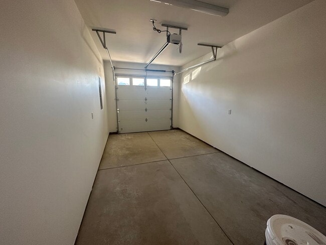 Photo - 61534 SE Lucia St Unit 2