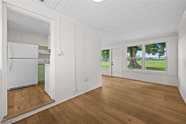 Photo - 1442 Olmeda Way
