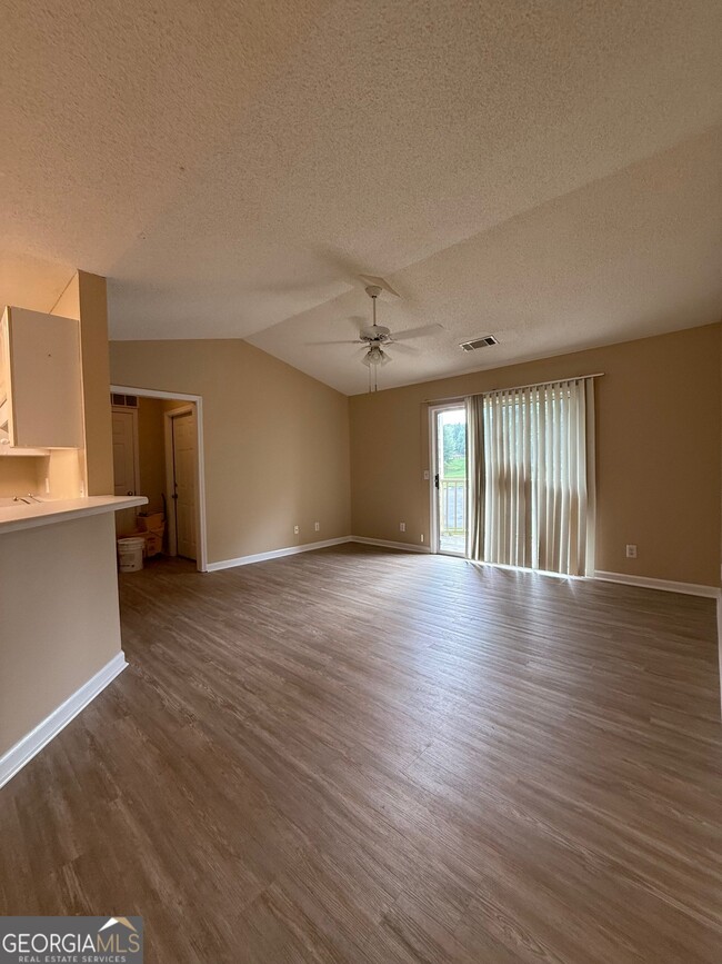 Photo - 320 Ridgewood Ave Unit C4