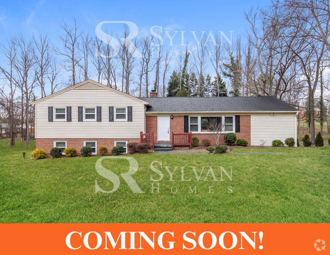 Building Photo - Spacious 4 bedroom updated home!