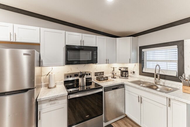 Building Photo - 847 Capshaw Rd NW Unit B