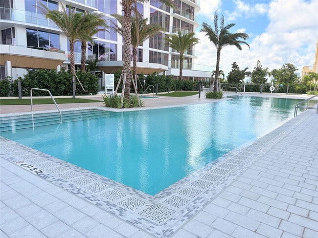 Photo - 151 N Seabreeze Blvd Unidad 0703-E