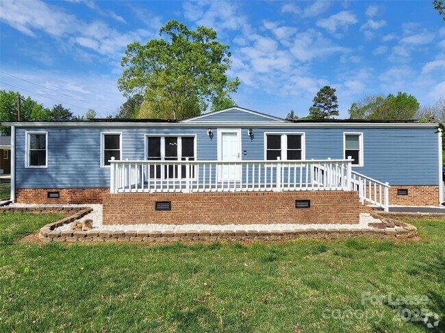 Building Photo - 11790 Troutman Rd Rental