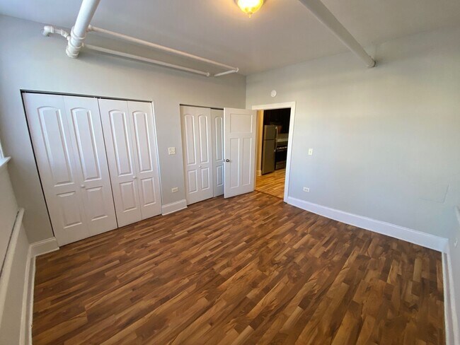 Photo - Rogers Park 1BR Garden unit - Near Red Line & Lake Unit G1