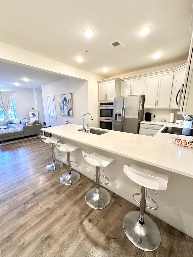 Building Photo - 10338 Ratcliffe Trl Unit Landing at Cannon Branch