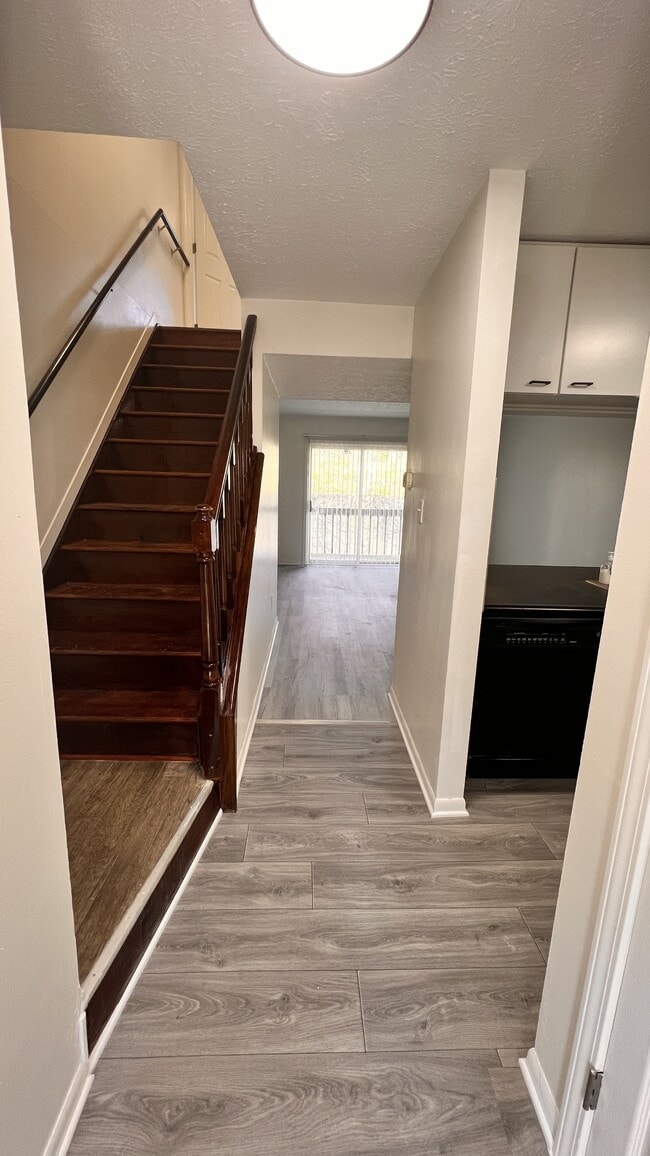 Photo - 599 E Graham Pl