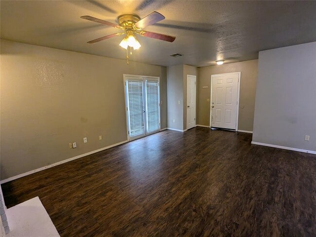 Photo - 1411 Concord Dr