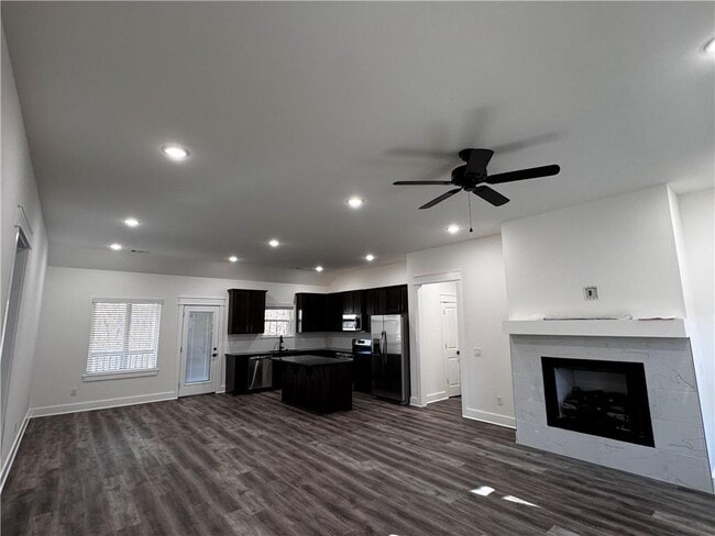 Photo - 12 Celtic Dr