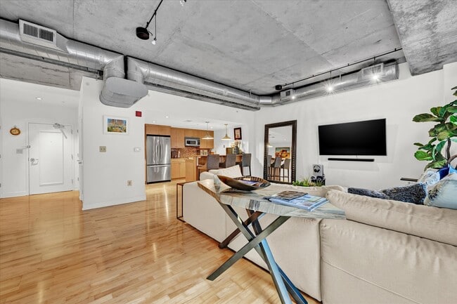 Photo - 850 Aliceanna St Unidad 603