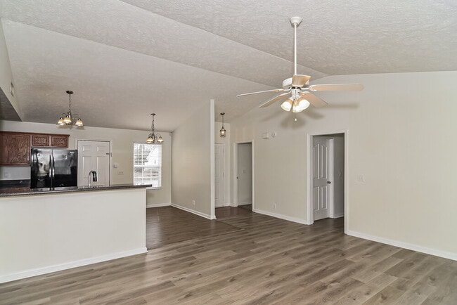 Photo - 3128 Sherborne Ct