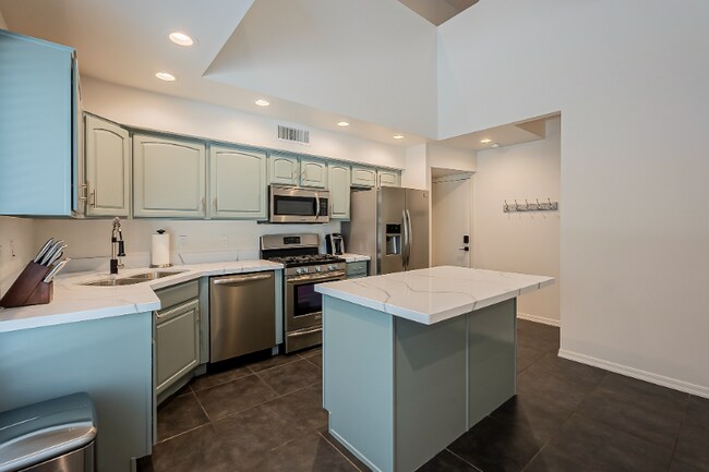 Photo - 7829 N 21st Ave