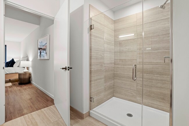 Photo - 166 N Aberdeen St