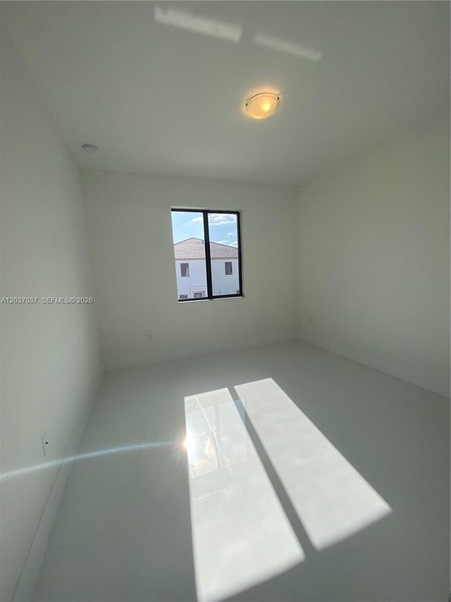 Photo - 2402 SW 145th Pl