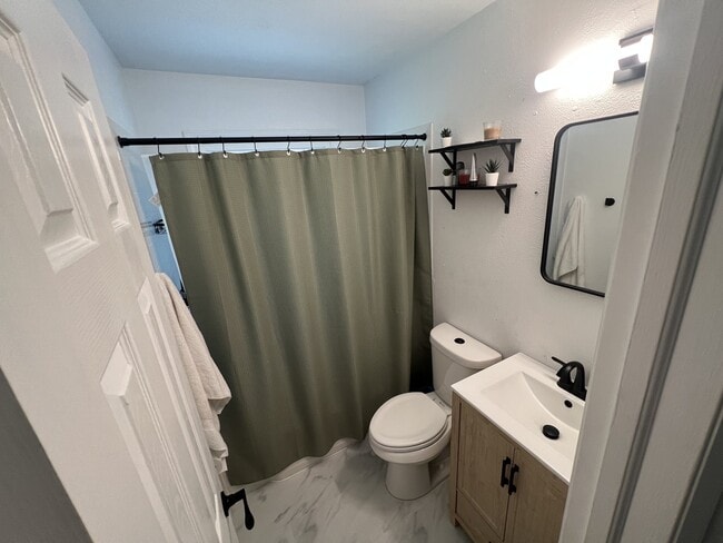 Photo - 117 Marine Dr