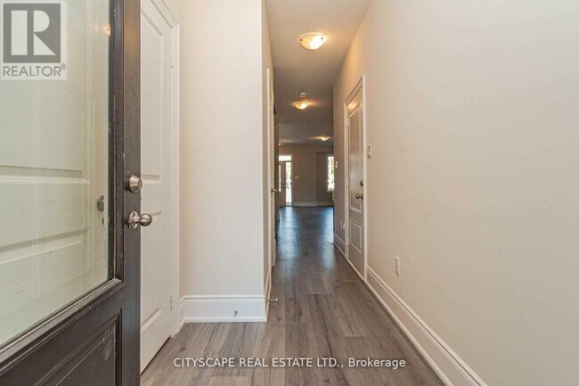 Photo - 5228 Pinedale Ave