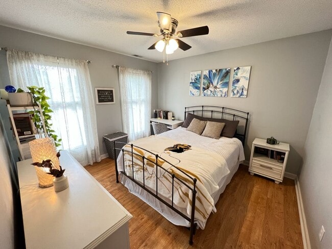 Photo - Adorable 3 Bedroom Townhouse w/ 1st Floor Bedroom