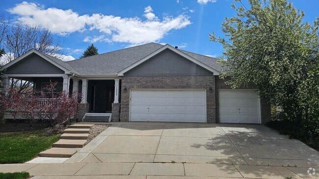 Building Photo - Executive Ranch in the Broadlands Rental