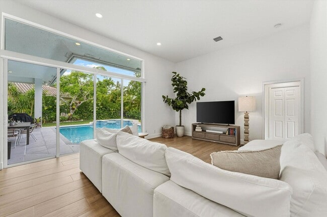 Photo - 10291 NW 62nd Dr