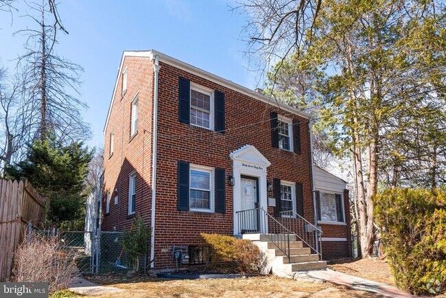 Building Photo - 3744 Camden St SE Rental