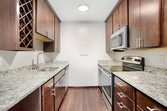 Photo - 2800 Girard Apartments